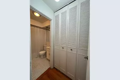 736 W Buena Avenue #401, Chicago, IL 60613 - Photo 5
