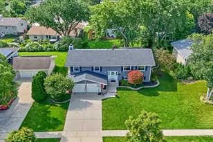 1255 Mayfield Ln, Hoffman Estates, IL 60169 - Photo 27
