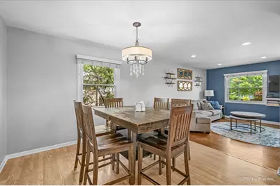 1255 Mayfield Lane, Hoffman Estates, IL 60169 - Photo 7