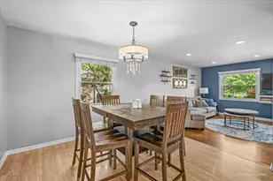 1255 Mayfield Ln, Hoffman Estates, IL 60169 - Photo 7