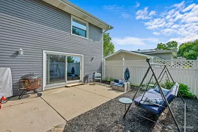 1255 Mayfield Lane, Hoffman Estates, IL 60169 - Photo 41