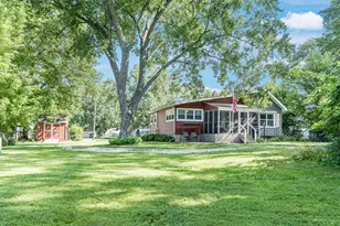 101 E White St, Pontiac, IL 61764 - Photo 21