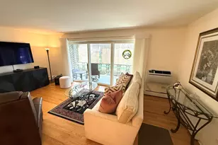 927 8th Ave, La Grange, IL 60525 - Photo 3