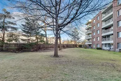 4000 Triumvera Drive #508, Glenview, IL 60025 - Photo 17