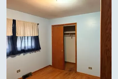 5913 W 89th Street, Oak Lawn, IL 60453 - Photo 9