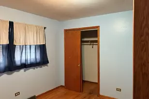 5913 W 89th St, Oak Lawn, IL 60453 - Photo 9