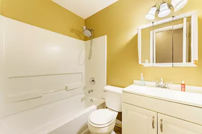 54 Cambridge Lane, Glendale Heights, IL 60139 - Photo 9