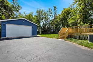 10753 S Neenah Ave, Worth, IL 60482 - Photo 33