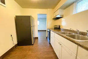 1034 Fenton St, Aurora, IL 60505 - Photo 9