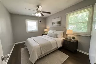 1034 Fenton St, Aurora, IL 60505 - Photo 13