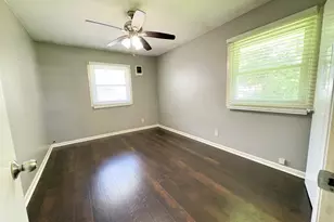 1034 Fenton St, Aurora, IL 60505 - Photo 11