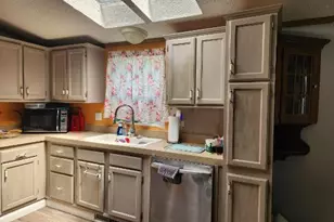 8 Doral St, Minooka, IL 60447 - Photo 3