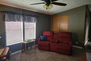 8 Doral St, Minooka, IL 60447 - Photo 5