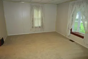 321 E Cleveland St, Cullom, IL 60929 - Photo 9