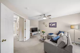 9046 Mansfield Dr, Tinley Park, IL 60487 - Photo 15