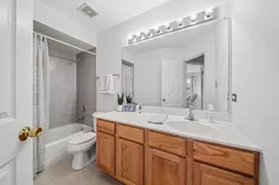 9046 Mansfield Dr, Tinley Park, IL 60487 - Photo 11