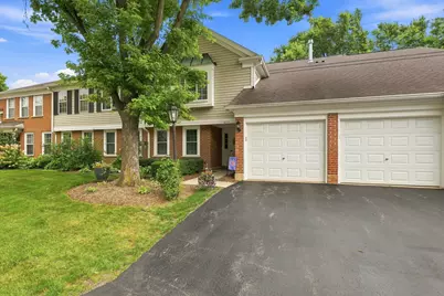 617 Edinburgh Lane #B, Prospect Heights, IL 60070 - Photo 1