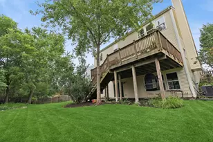 2318 W Cascade Circle, Round Lake, IL 60073 - Photo 21