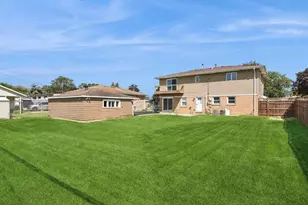 6525 W 83 Pl, Burbank, IL 60459 - Photo 19