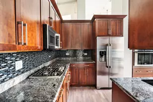 740 W Fulton St, Chicago, IL 60661 - Photo 9