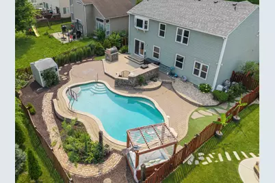 4811 Bordeaux Drive, Lake in the Hills, IL 60156 - Photo 3