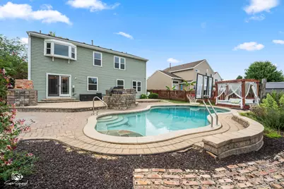4811 Bordeaux Drive, Lake in the Hills, IL 60156 - Photo 5