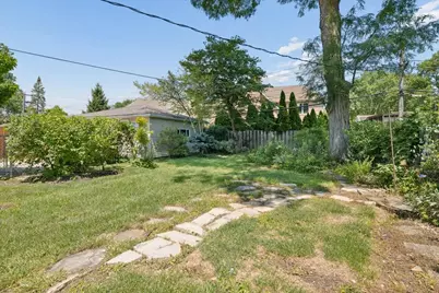 6838 Beckwith Road, Morton Grove, IL 60053 - Photo 17