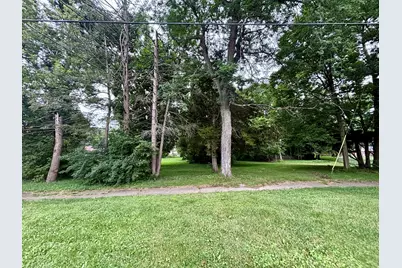 524 W Lincoln Avenue, Belvidere, IL 61008 - Photo 3