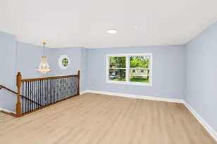 7128 Glenwood Ln, Hanover Park, IL 60133 - Photo 9