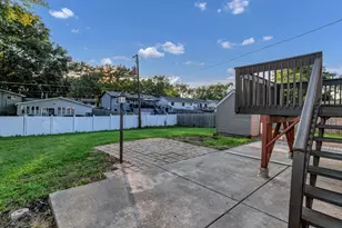 7128 Glenwood Ln, Hanover Park, IL 60133 - Photo 33