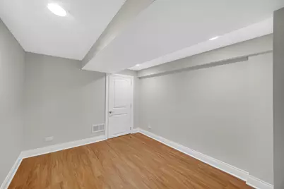 5526 Washington Street, Morton Grove, IL 60053 - Photo 17
