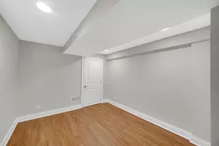 5526 Washington St, Morton Grove, IL 60053 - Photo 17