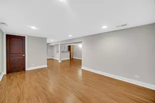 5526 Washington St, Morton Grove, IL 60053 - Photo 15