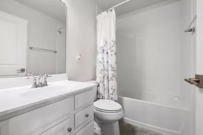 47 Nicholas Drive E, Des Plaines, IL 60016 - Photo 19