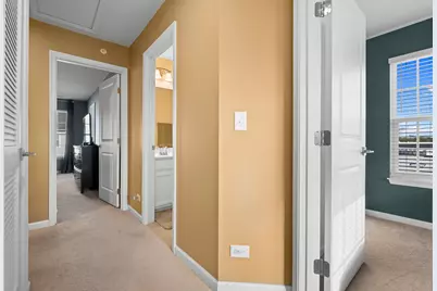 47 Nicholas Drive E, Des Plaines, IL 60016 - Photo 15