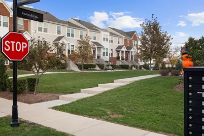 47 Nicholas Drive E, Des Plaines, IL 60016 - Photo 25