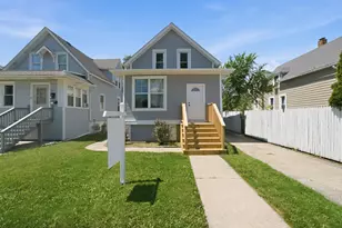124 N 11th Ave, Melrose Park, IL 60160 - Photo 1