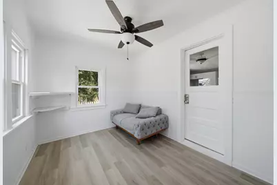 124 N 11th Avenue, Melrose Park, IL 60160 - Photo 9