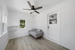 124 N 11th Ave, Melrose Park, IL 60160 - Photo 9