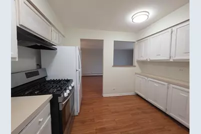12 Parkside Court #10, Vernon Hills, IL 60061 - Photo 5