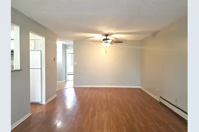 12 Parkside Court #10, Vernon Hills, IL 60061 - Photo 3