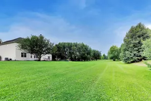 5667 Notting Hill Rd, Gurnee, IL 60031 - Photo 31