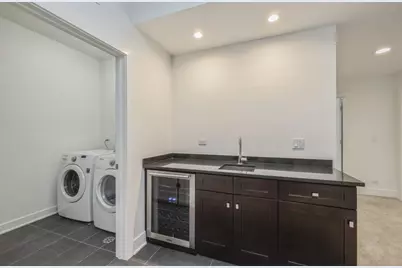 2505 W Potomac Avenue #1W, Chicago, IL 60622 - Photo 11