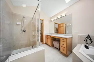 18220 Hidden Valley Cove, Orland Park, IL 60467 - Photo 15