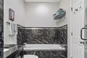 1646 W Warren Blvd, Chicago, IL 60612 - Photo 11