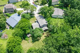30W280 Holyoke Ct, Warrenville, IL 60555 - Photo 39