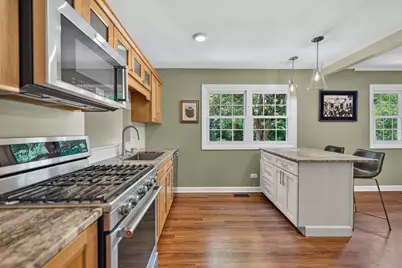30W280 Holyoke Court, Warrenville, IL 60555 - Photo 9