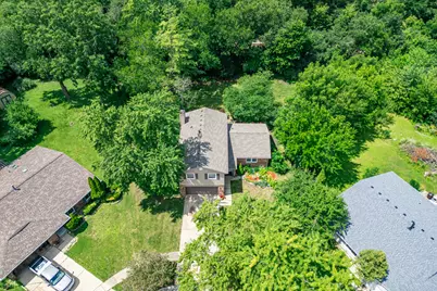 30W280 Holyoke Court, Warrenville, IL 60555 - Photo 45