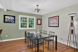 30W280 Holyoke Ct, Warrenville, IL 60555 - Photo 7