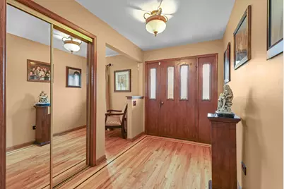 317 N Marcella Road, Mount Prospect, IL 60056 - Photo 3